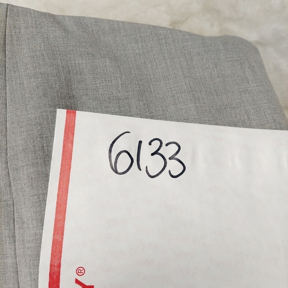 New The Limited Cap Sleeved Crewneck Sheath Dress in Light Grey P6133 - Picture 8 of 8